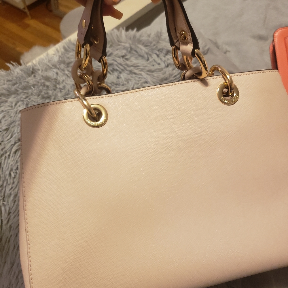 Purse - Picture 4 of 4